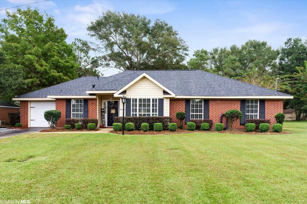 1379 Smokerise Dr #2, Mobile, AL 36695