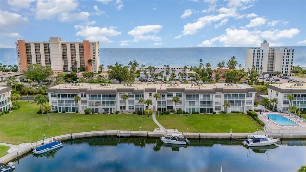 4350 Chatham Dr #E106, Longboat Key, FL 34228