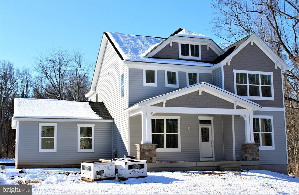 20816 Woodfield Rd, Gaithersburg, MD 20882