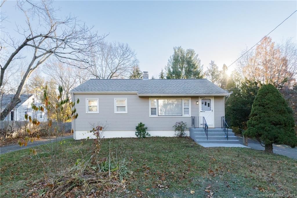 141 Corrigan Ave, Meriden, CT 06451