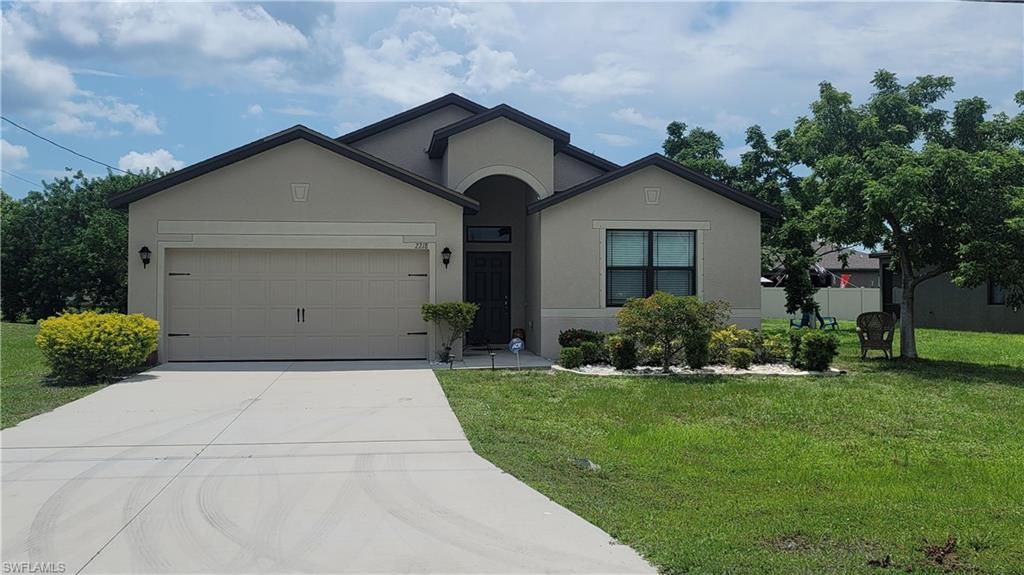 2218 SW 19th Ave, Cape Coral, FL 33991