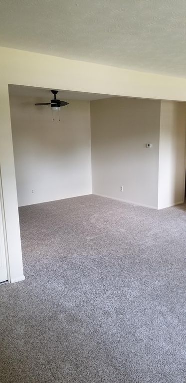 6605 Katahdin Dr #15, Youngstown, OH 44514