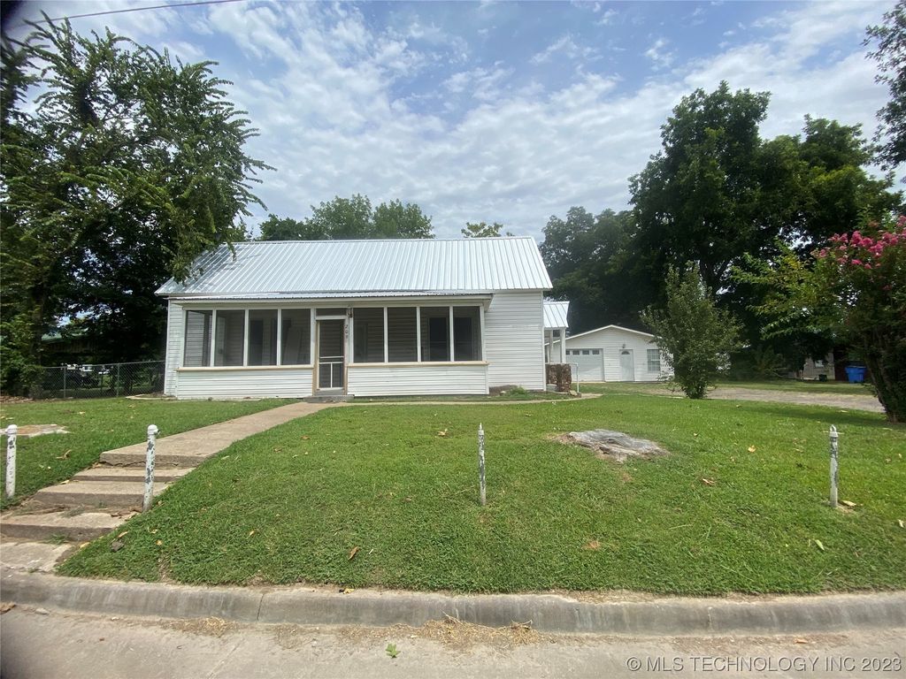 209 NE Railroad St, Gore, OK 74435 MLS 2329959 Trulia