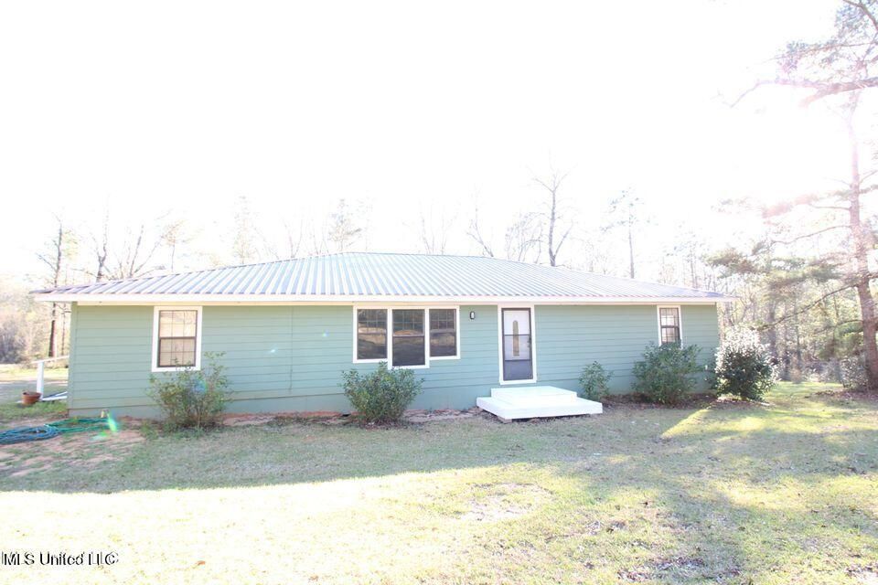 130 Long Leaf Rd, Lucedale, MS 39452