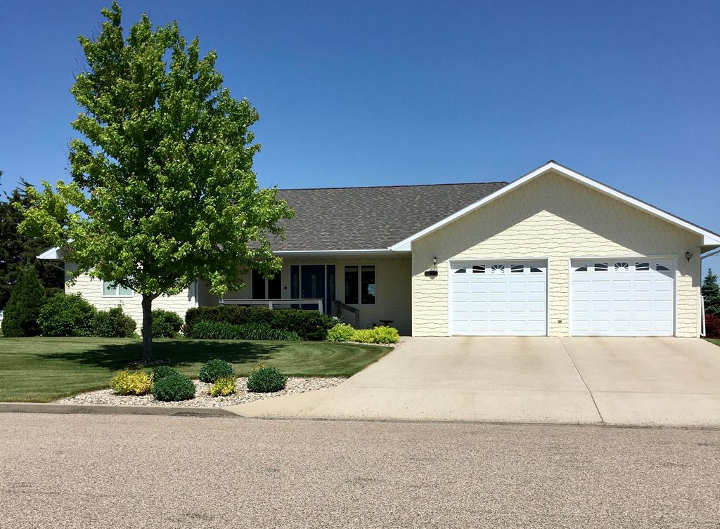 1322 Kennedy Dr, Mobridge, SD 57601 Trulia