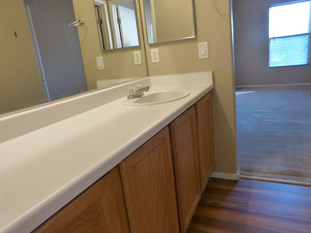 2560 Lazy Saddle Dr, Henderson, NV 89002