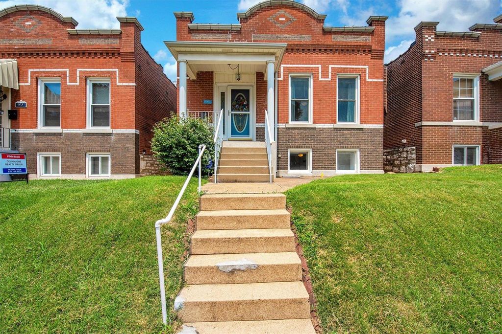 4927 Gresham Ave, Saint Louis, MO 63109