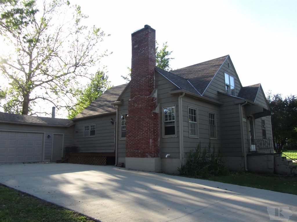 218 N Cherry St, Lamoni, IA 50140 Trulia