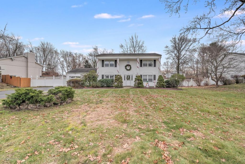 68 Old Queens Blvd, Manalapan, NJ 07726 Trulia