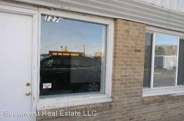 127 1/2 Grant St, Rock Springs, WY 82901