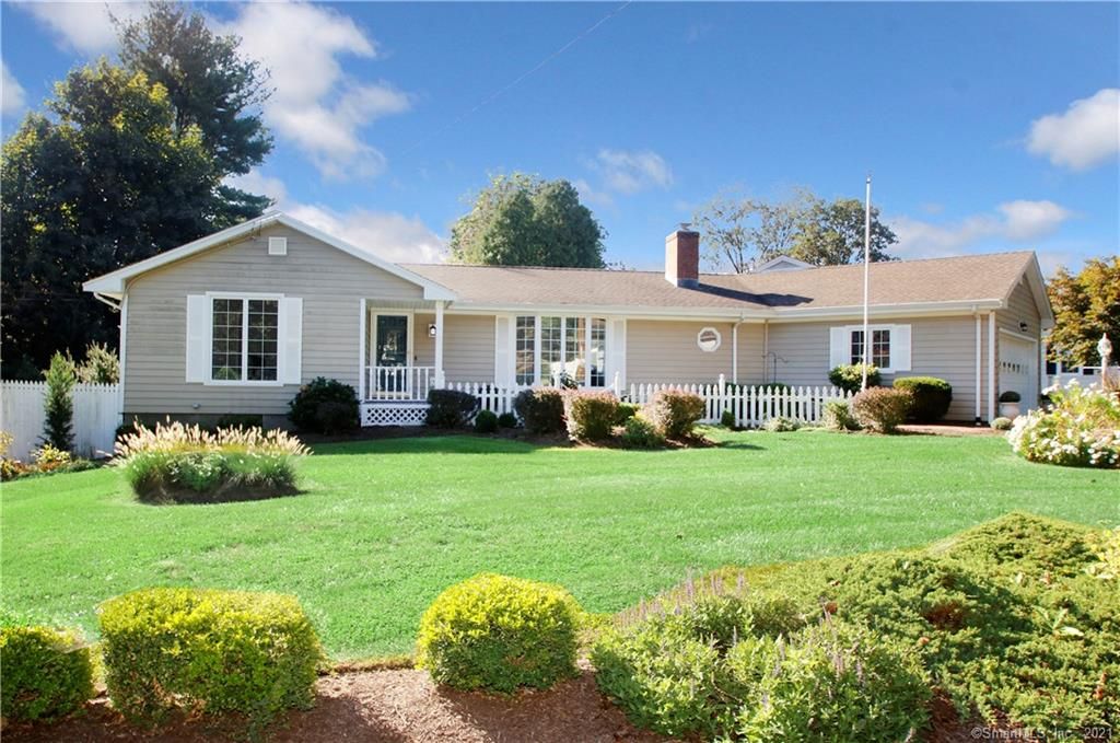 53 Chanbrook Rd, Stratford, CT 06614