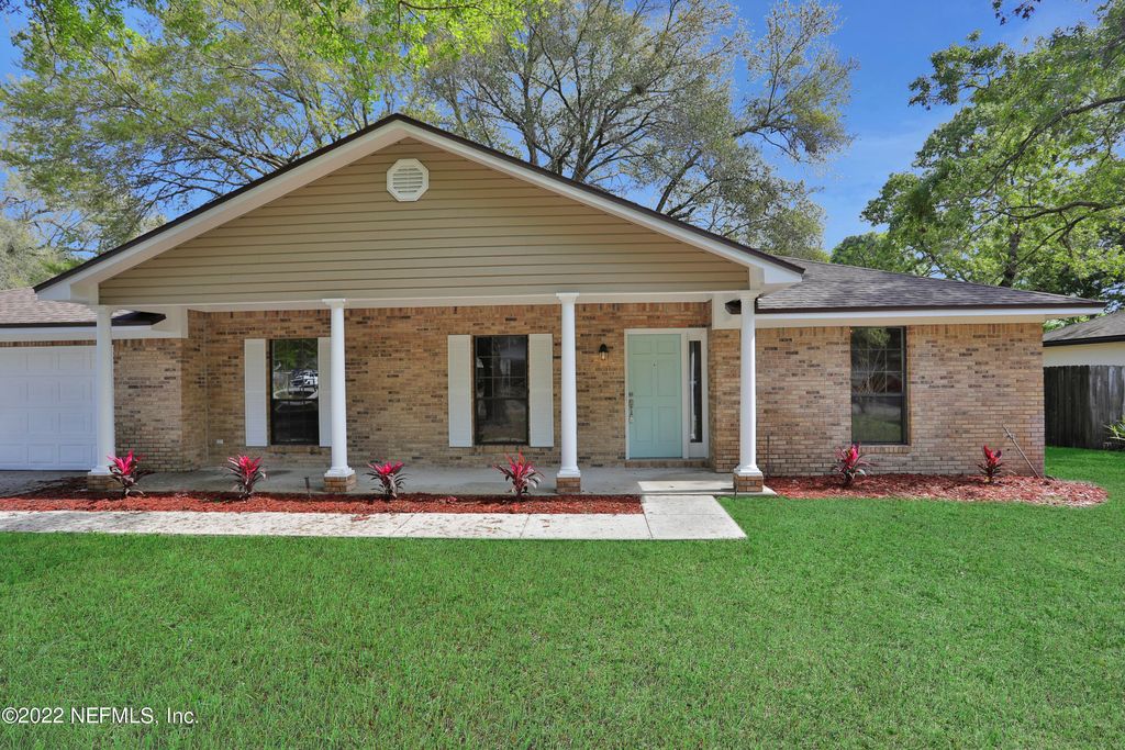 1893 SHADOW RIDGE TRL, Jacksonville, FL 32225