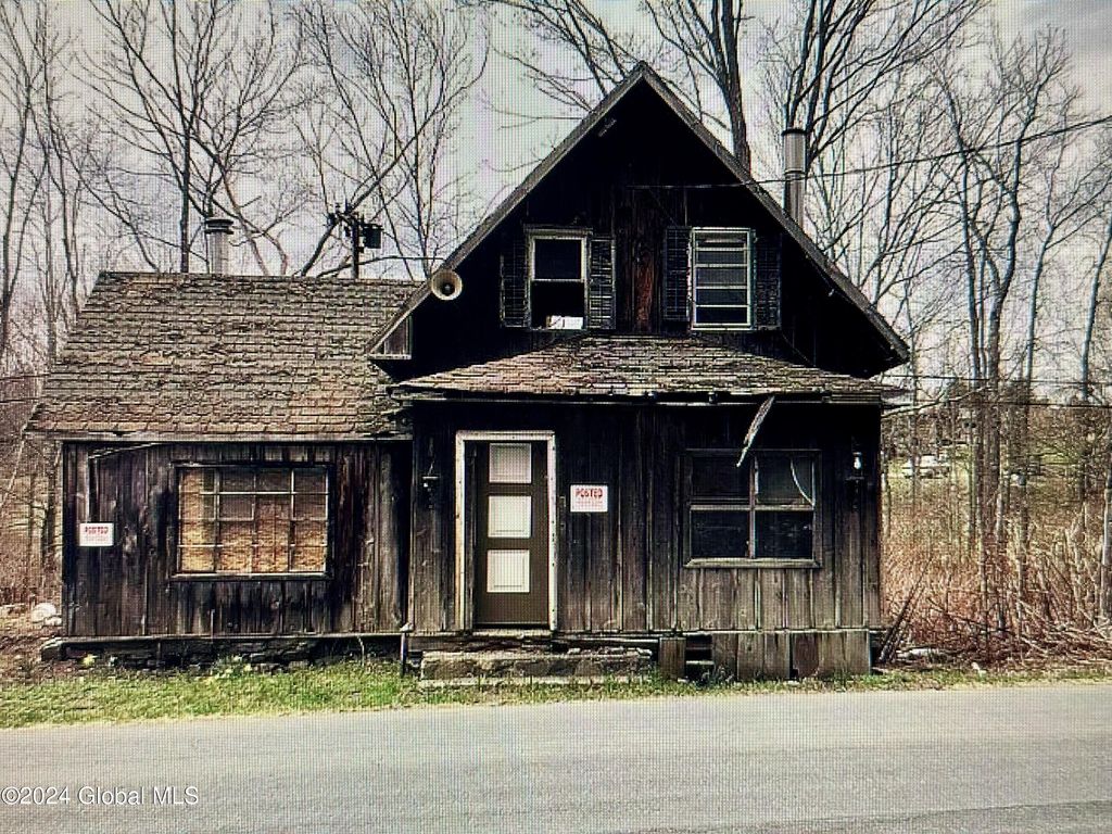 221 Oak Hill Road, Averill Park, NY 12018 MLS 202410324 Trulia