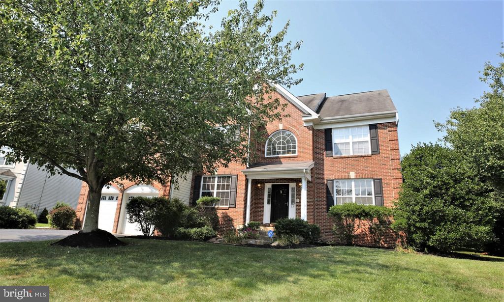 13 Brookside Dr, Princeton, NJ 08540