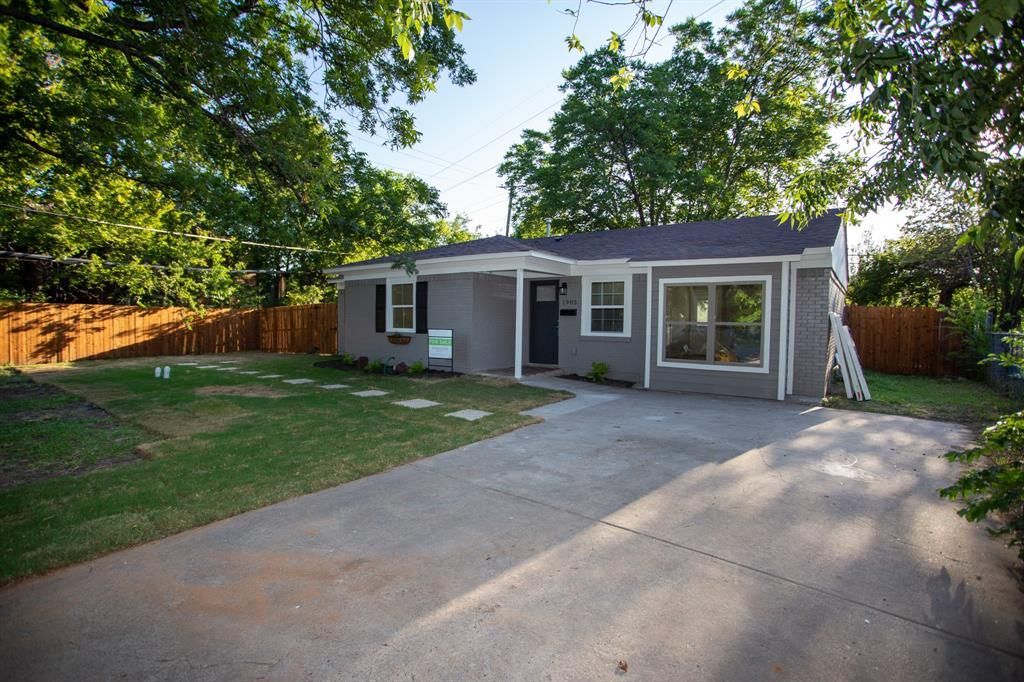 1903 El Capitan Dr, Dallas, TX 75228