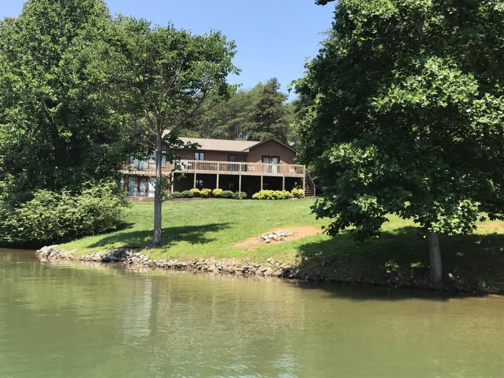 15578 Smith Mountain Lake Pkwy, Huddleston, VA 24104 Trulia