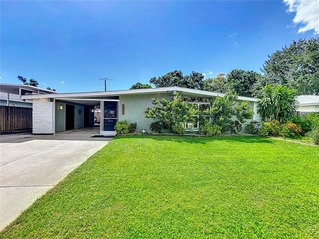 1104 Harvard Ave, Bradenton, FL 34207