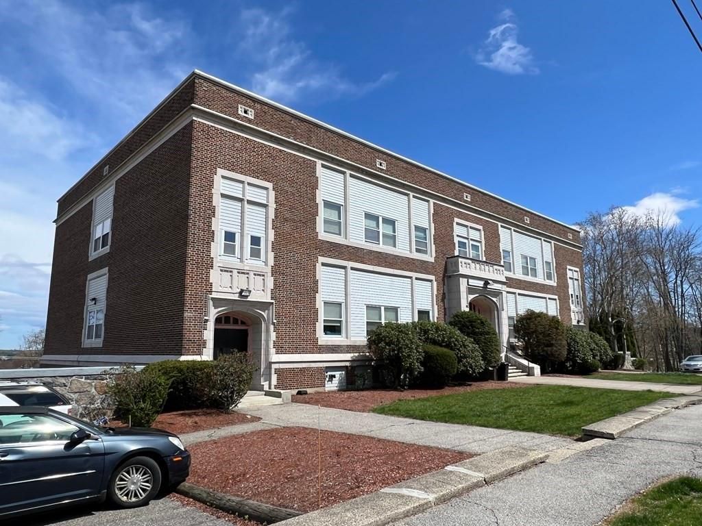 21 Middlesex Ave #302, Worcester, MA 01604