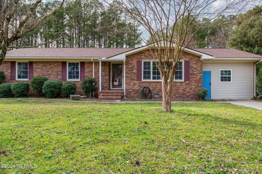 4460 Lauradale Drive, Pink Hill, NC 28572