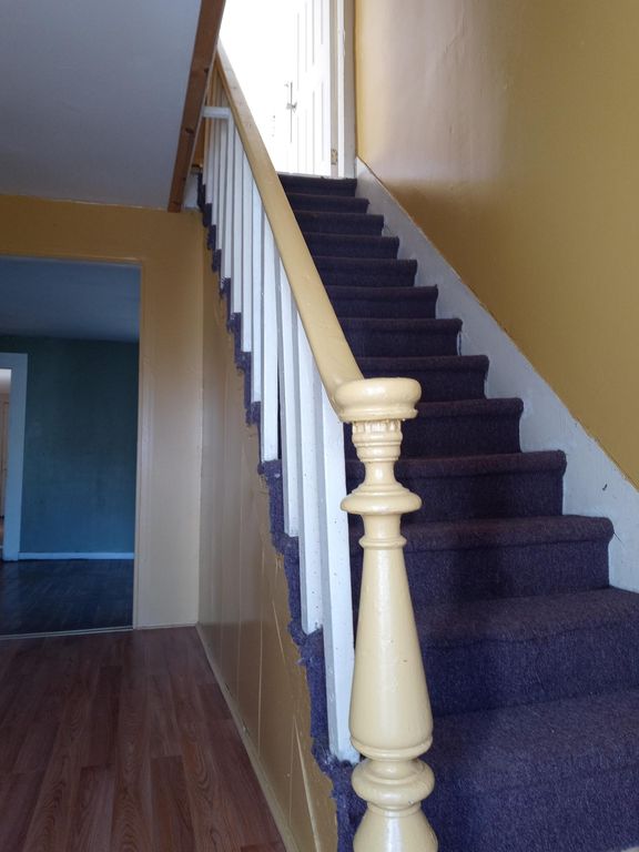 44 Gilbert St, Waterbury, CT 06702