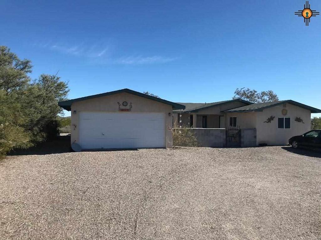 103 Montreal Ct, Truth Or Consequences, NM 3 Bed, 2 Bath Single