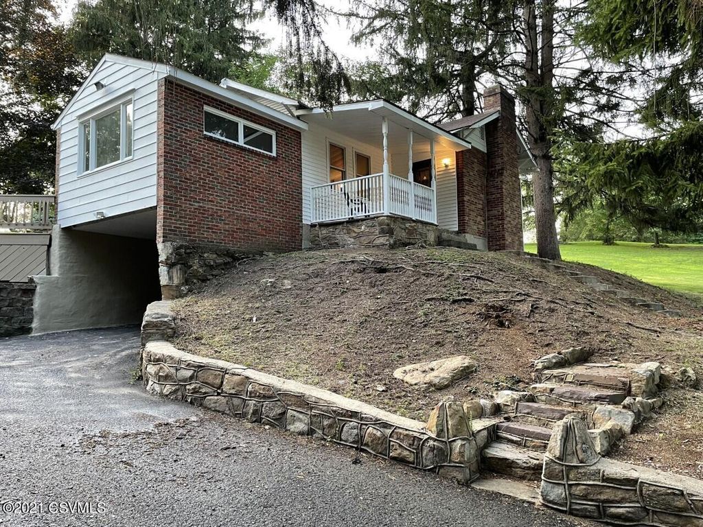 372 Badmans Hill Rd, Paxinos, PA 17860