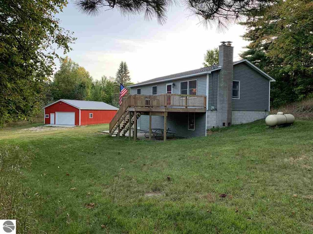 9727 N Eight Mile Rd, Lake City, MI 49651 Trulia