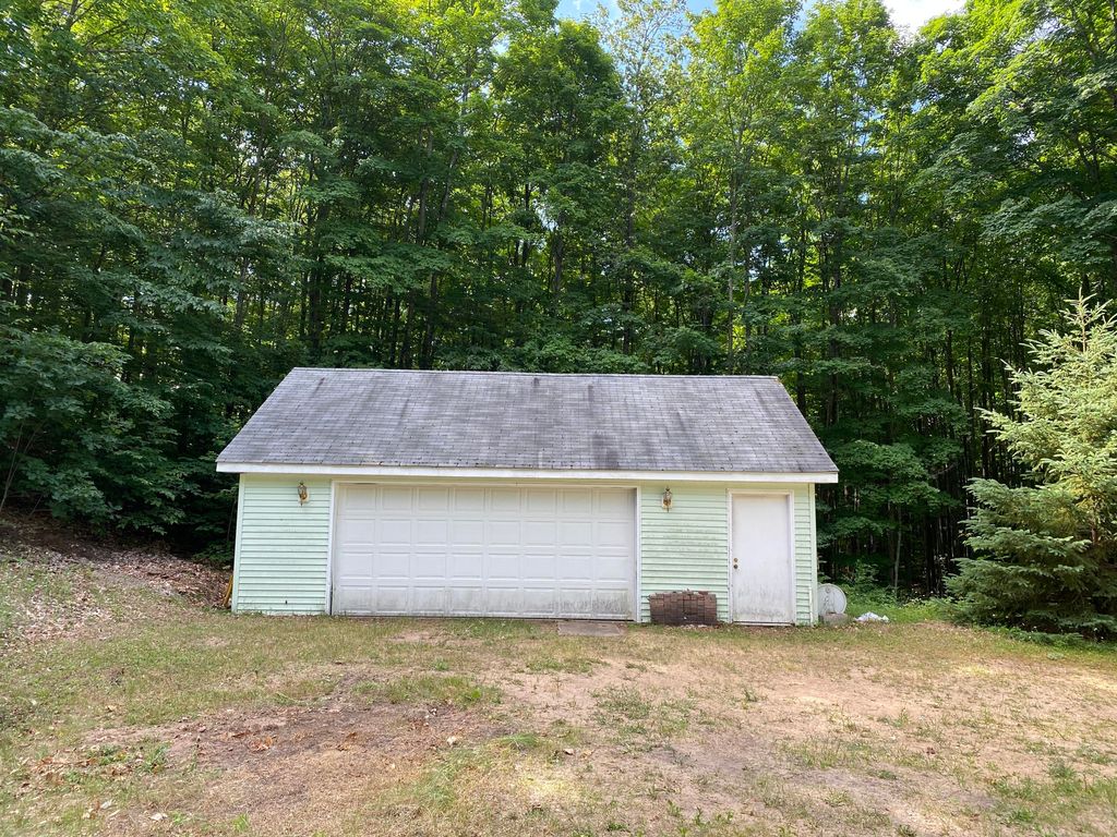 11189 Hillview Trl, Vanderbilt, MI 49795 Trulia