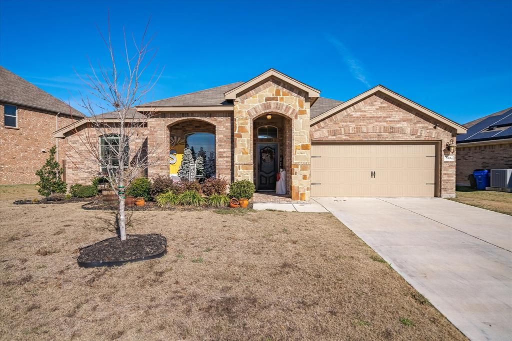 116 Acadia Ln, Forney, TX 75126