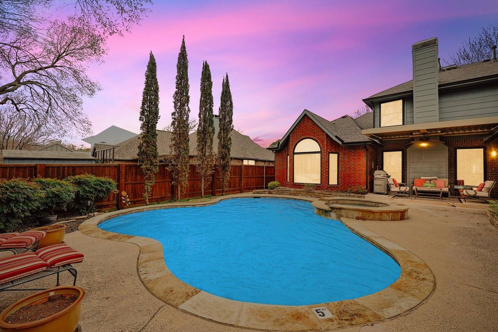 2005 Glory Creek Cir, Flower Mound, TX 75028