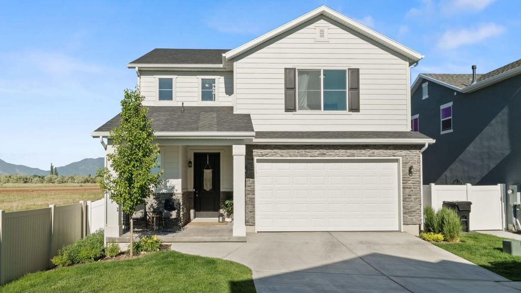 1706 W Parkview Dr, Syracuse, UT 84075