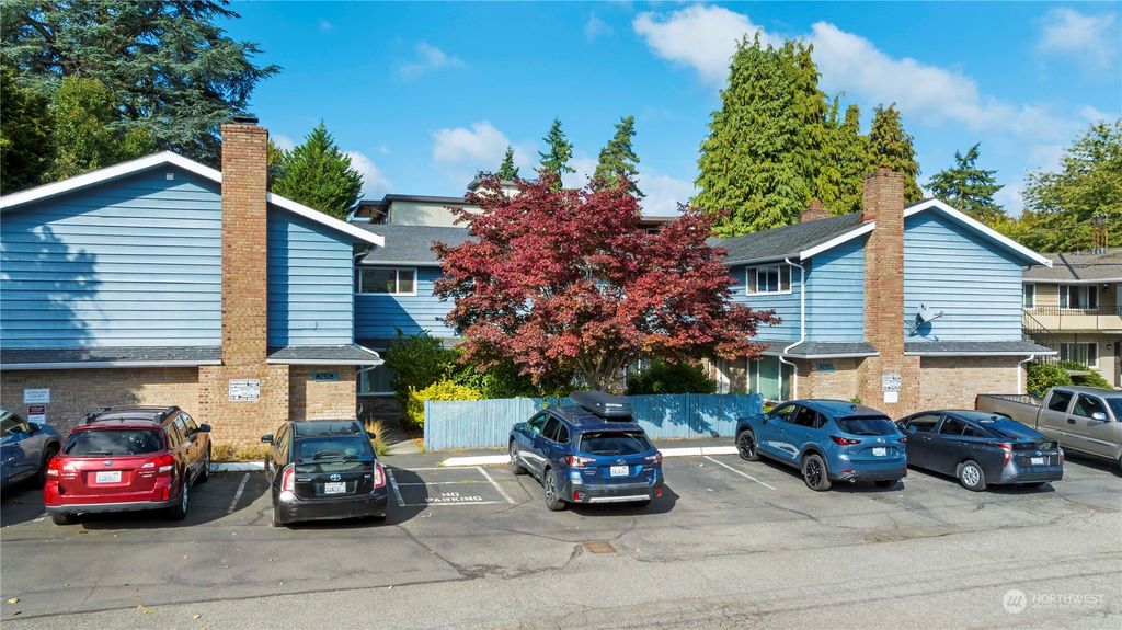 2312 N 134TH Street, Seattle, WA 98133