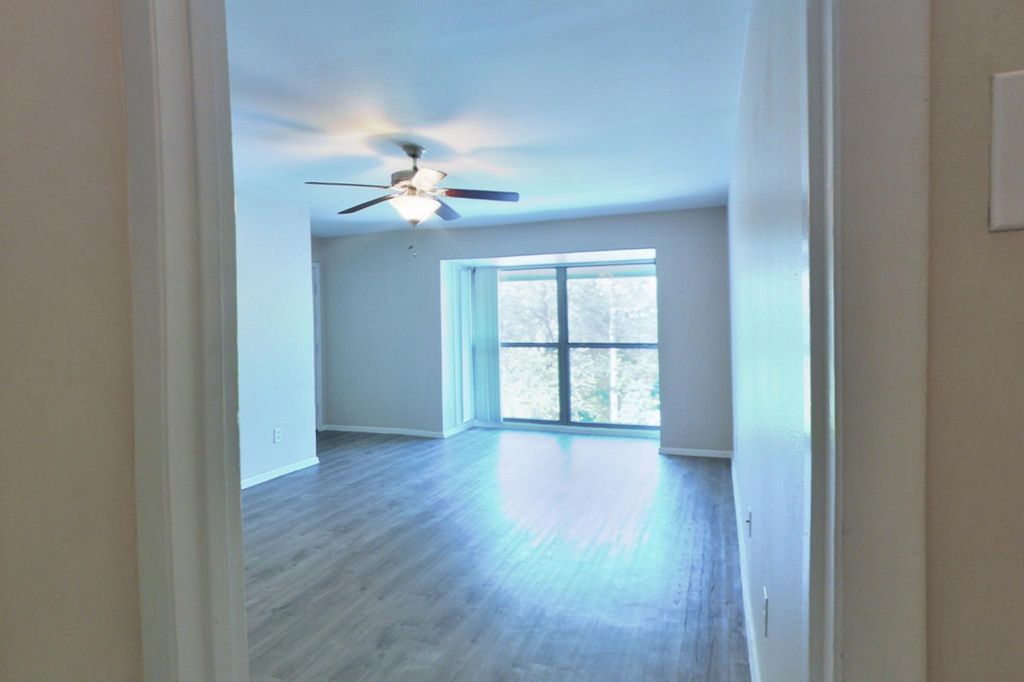 1406 Winding Brook Cir #278, Dallas, TX 75208