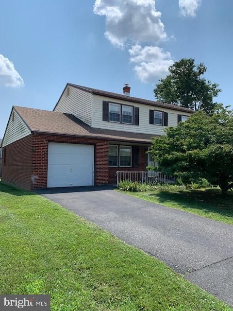 9 Yeates Dr, New Castle, DE 19720