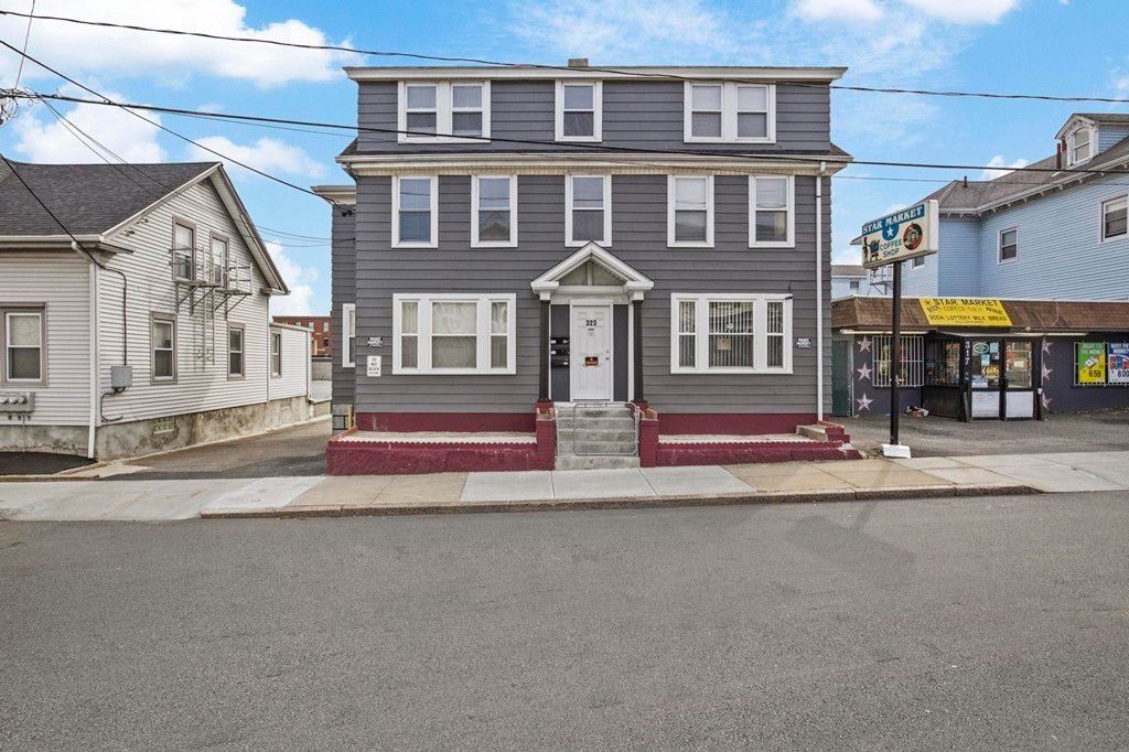 323 Bank St, Fall River, MA 02720
