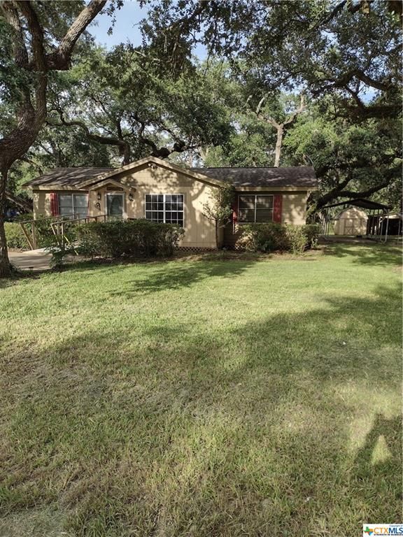426 Old River Rd N, Palacios, TX 77465