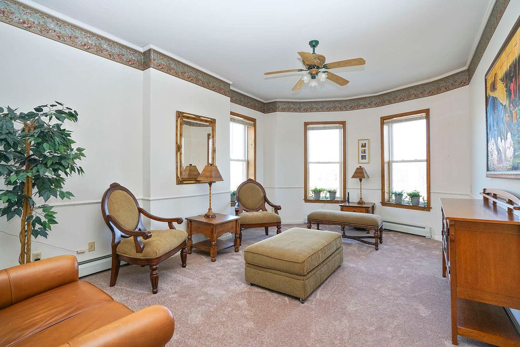 8 Centre St #2, Boston, MA 02119
