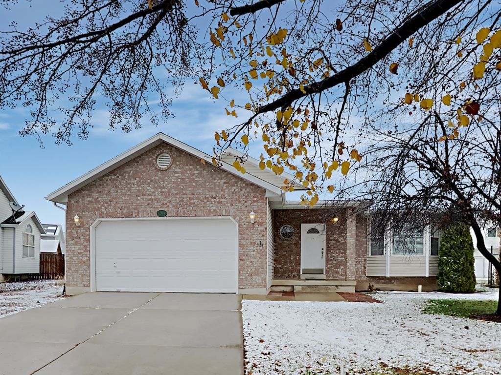 1204 N 2775 W, Layton, UT 84041