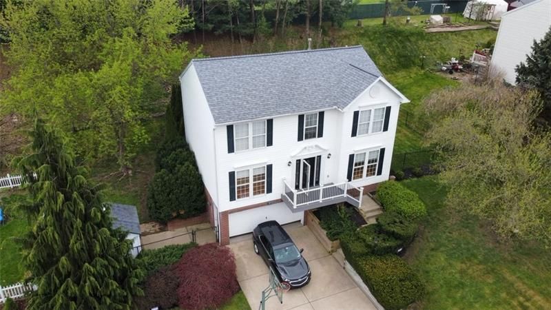 206 Edgewood Dr E, Beaver, PA 15009