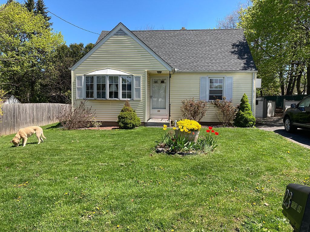 23 Forshaw Ave, Plainville, CT 06062