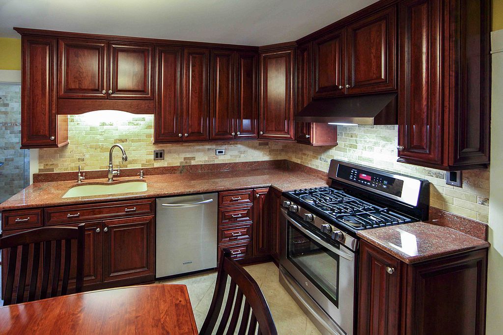 1303 W Chicago Ave, Chicago, IL 60642