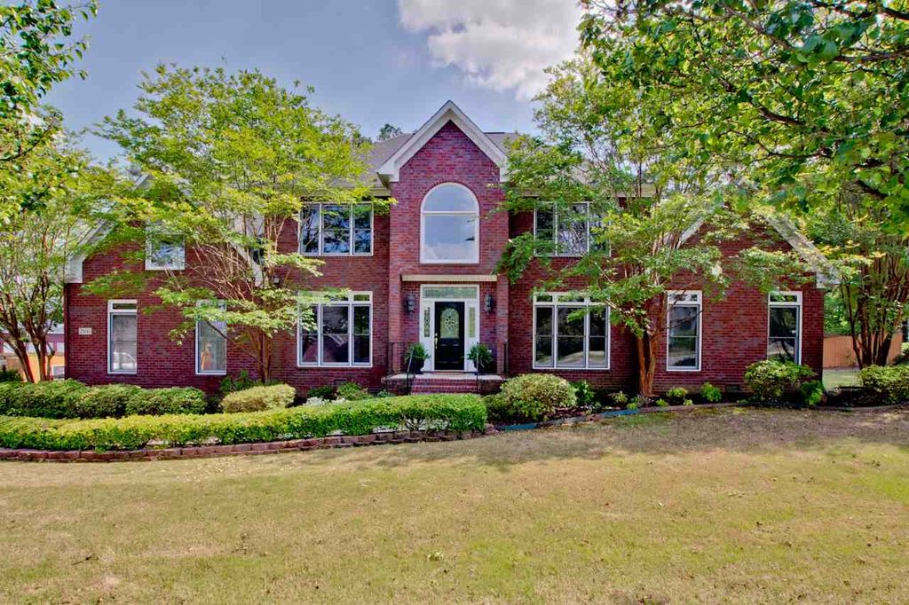 2500 Southhurst Dr SE, Huntsville, AL 4 Bed, 4 Bath SingleFamily