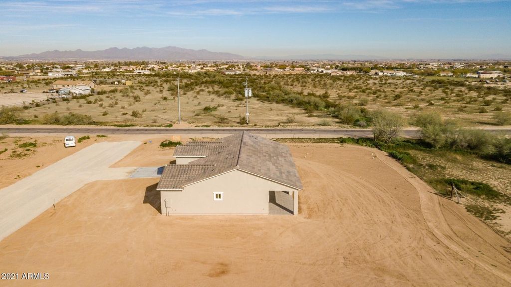 39425 W Buckeye Rd, Tonopah, AZ 4 Bed, 3 Bath SingleFamily Home 8