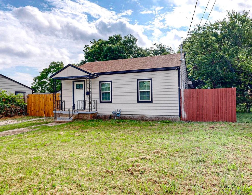 810 Lambert St, Dallas, TX 75203