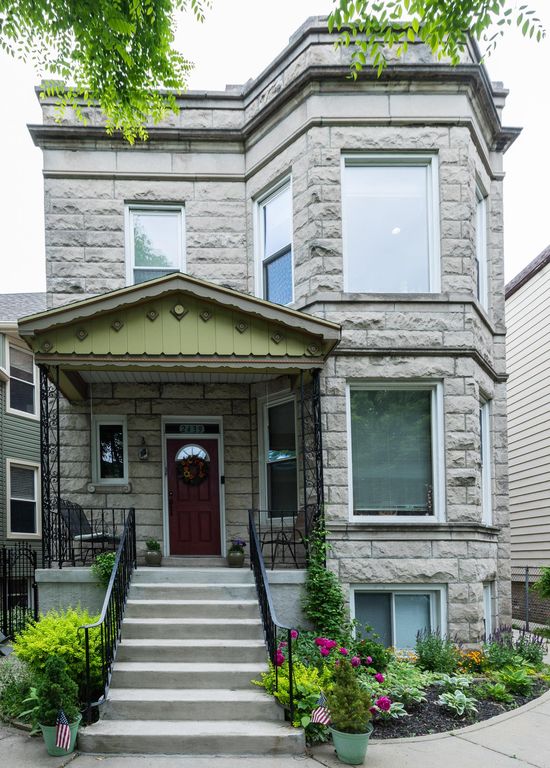 2439 N Saint Louis Ave #1, Chicago, IL 60647
