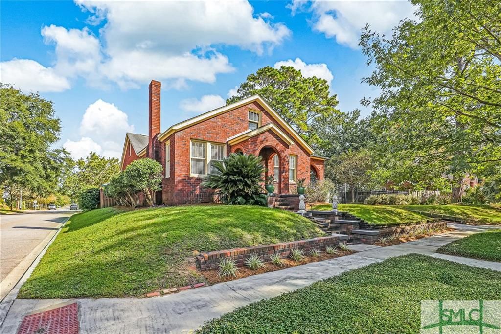 702 E 54th St, Savannah, GA 31405
