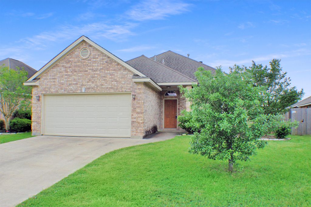 3808 Dresden Ln, College Station, TX 77845