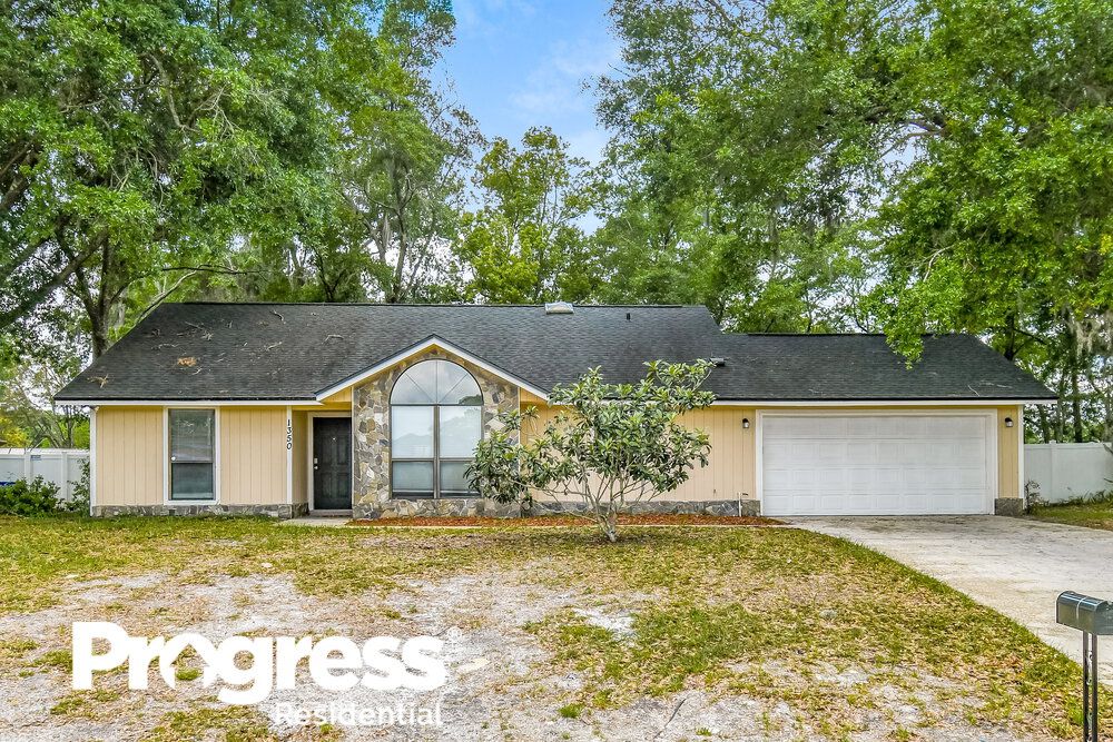 1350 Pawnee St, Orange Park, FL 32065
