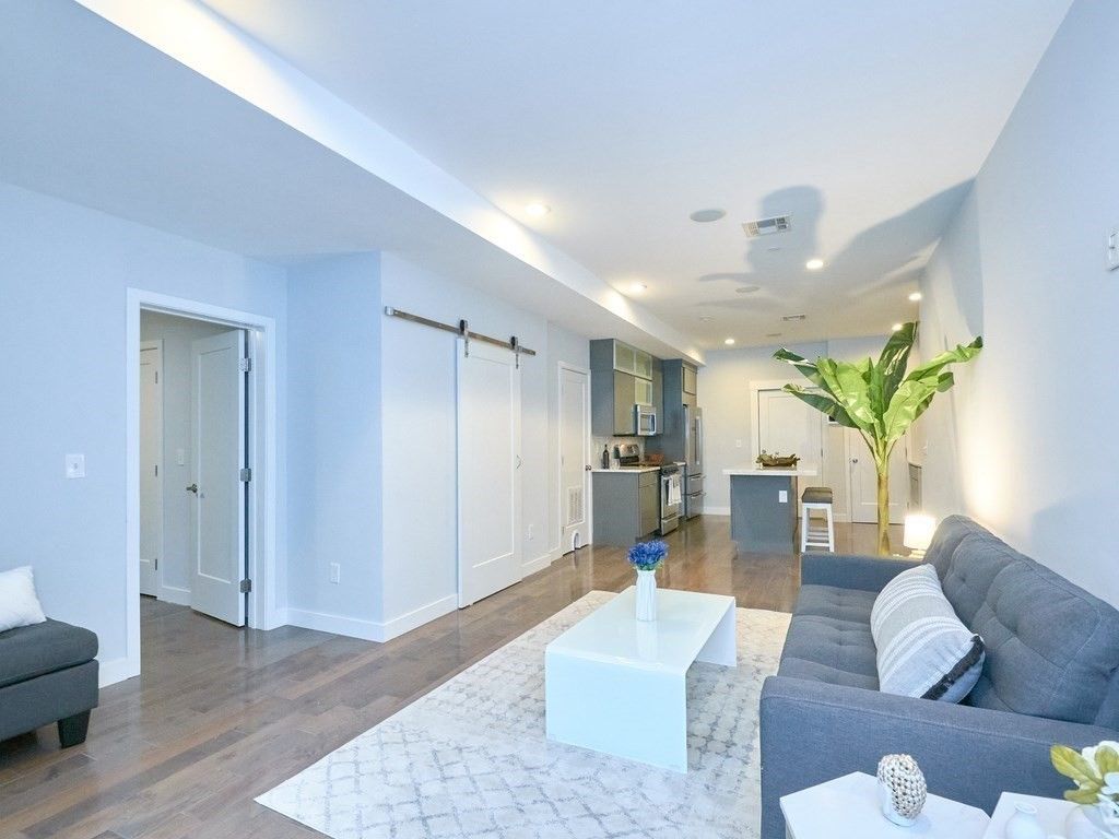186-188 Paris St #5, East Boston, MA 02128