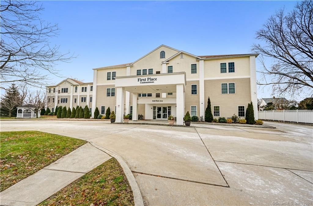 510 1st Ave #108, West Haven, CT 06516